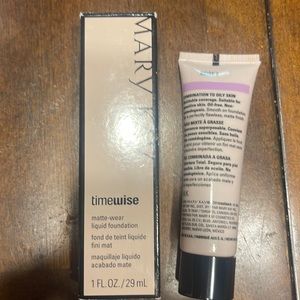 Mary Kay liquid foundation Beige 2 matte wear